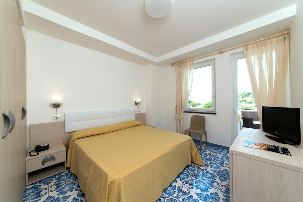Le Canne Family Resort & Spa Forio di Ischia Стая снимка